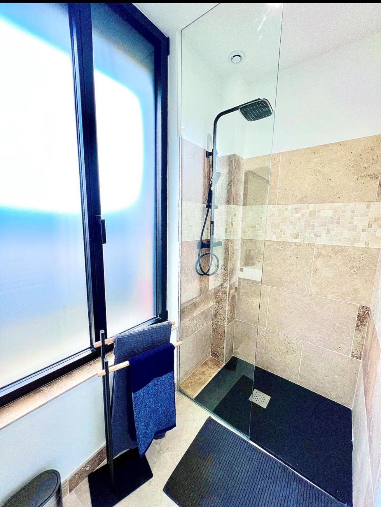 La Maison Du Faubourg Jacuzzi Vitry-le-François المظهر الخارجي الصورة